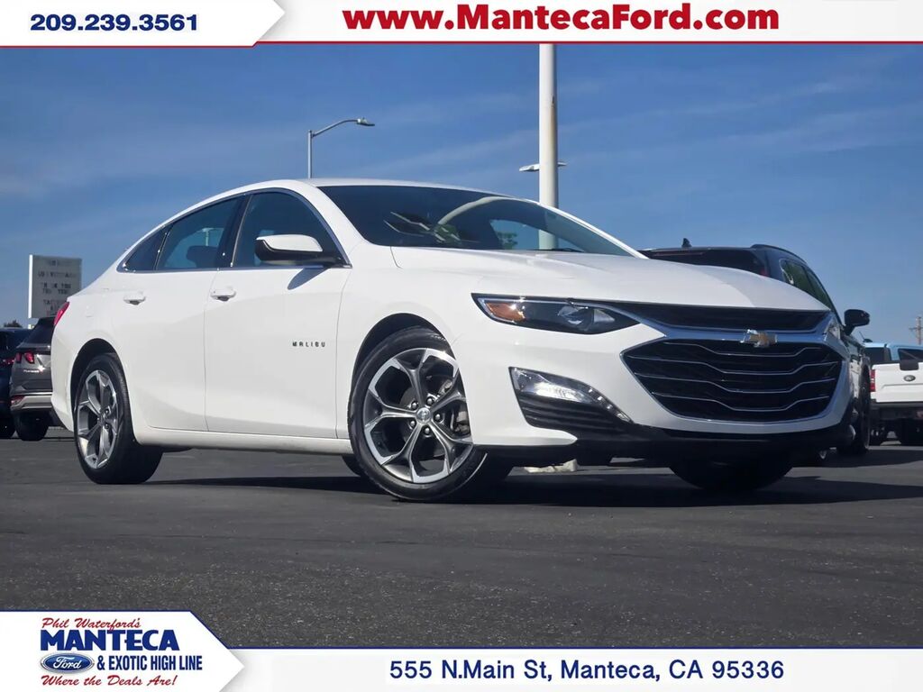 2024 Chevrolet Malibu LT — photo 1 of 13