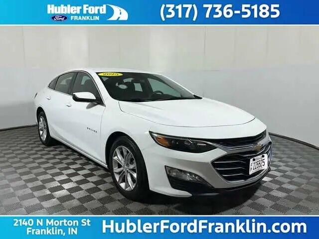 2025 Chevrolet Malibu LT — photo 1 of 13