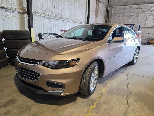 2018 Chevrolet Malibu LT — photo 1 of 2