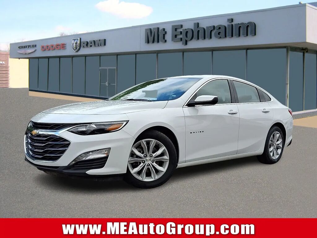 2024 Chevrolet Malibu LT — photo 1 of 13