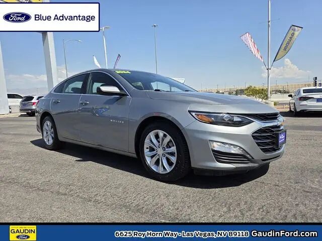 2024 Chevrolet Malibu LT — photo 1 of 12