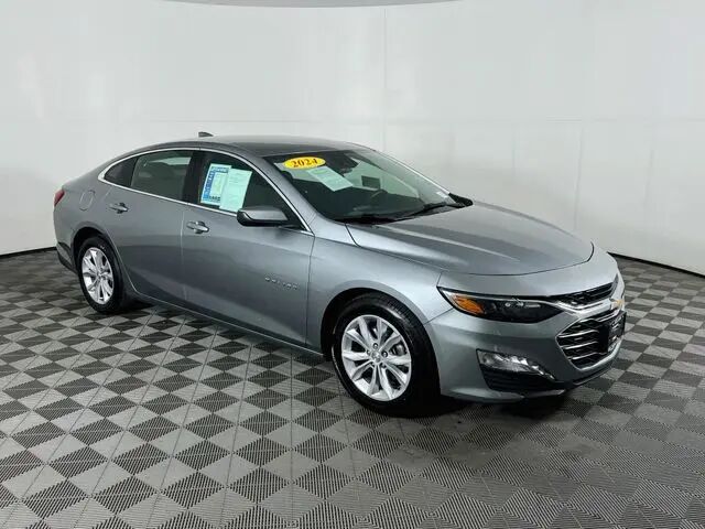 2024 Chevrolet Malibu LT — photo 1 of 13