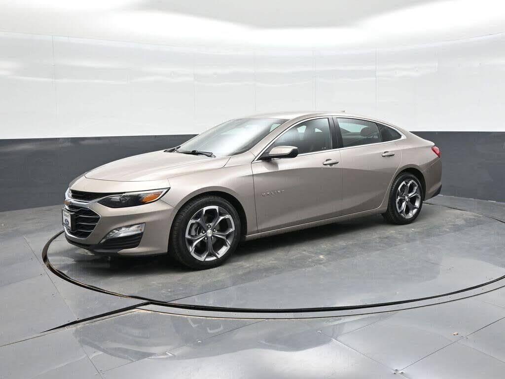 2024 Chevrolet Malibu LT — photo 1 of 1