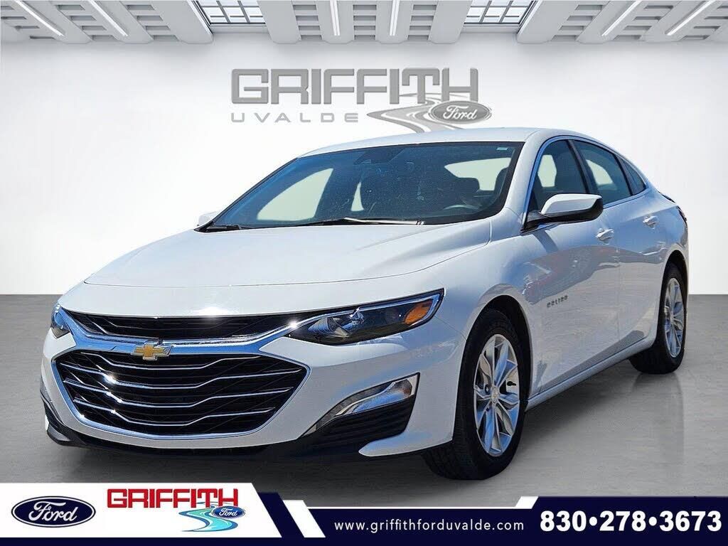 2024 Chevrolet Malibu LT — photo 1 of 1