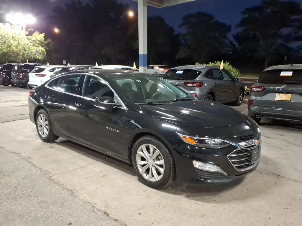 2024 Chevrolet Malibu LT — photo 1 of 13