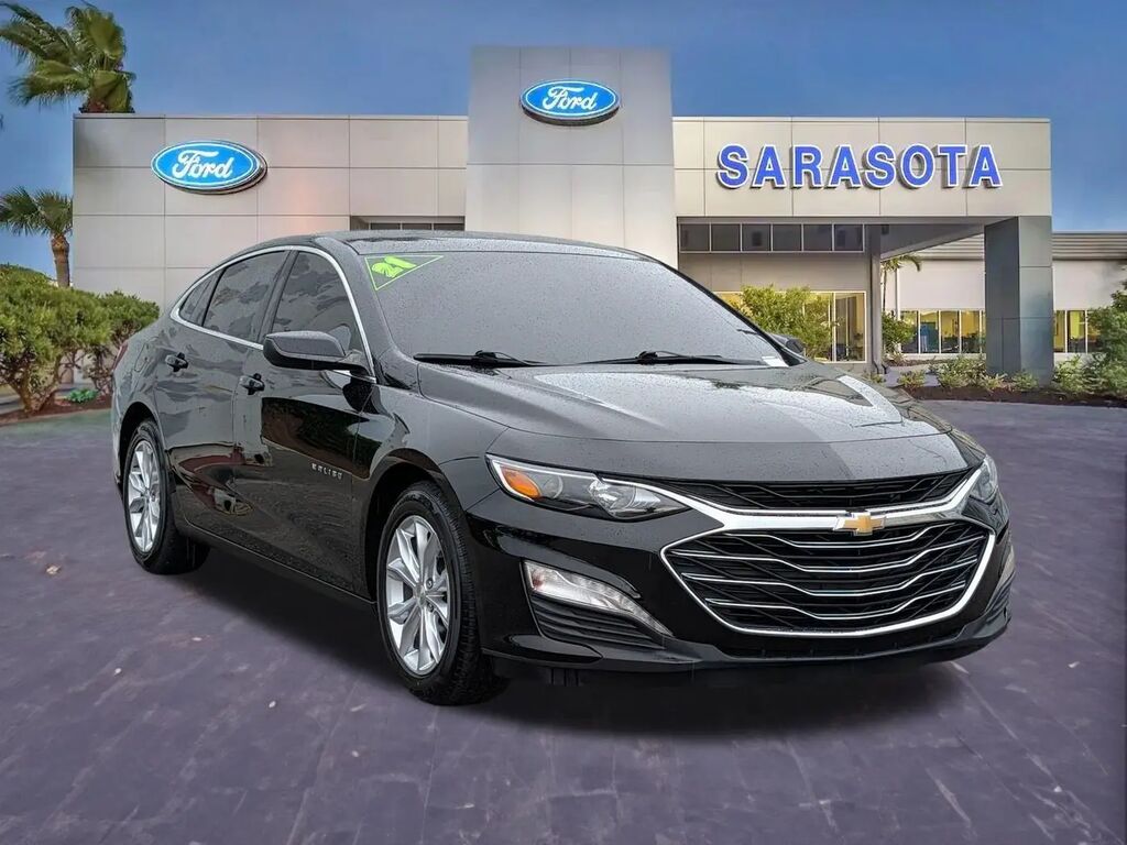 2021 Chevrolet Malibu LT — photo 1 of 13