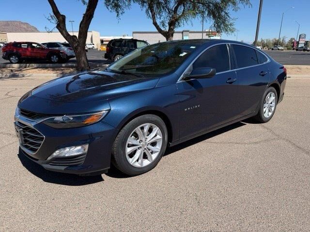 2021 Chevrolet Malibu LT — photo 1 of 13