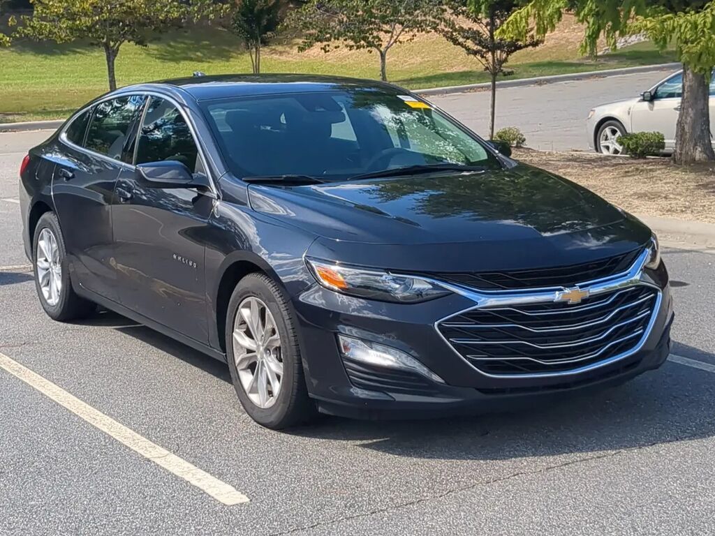 2023 Chevrolet Malibu LT — photo 1 of 3