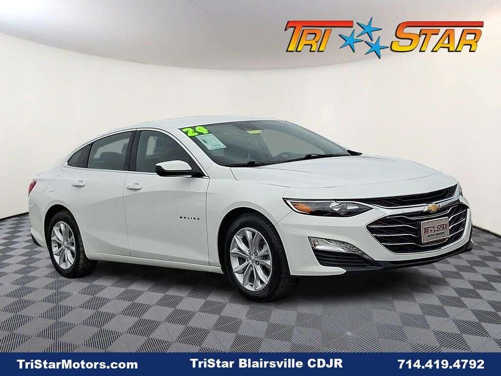 2024 Chevrolet Malibu LT — photo 1 of 1