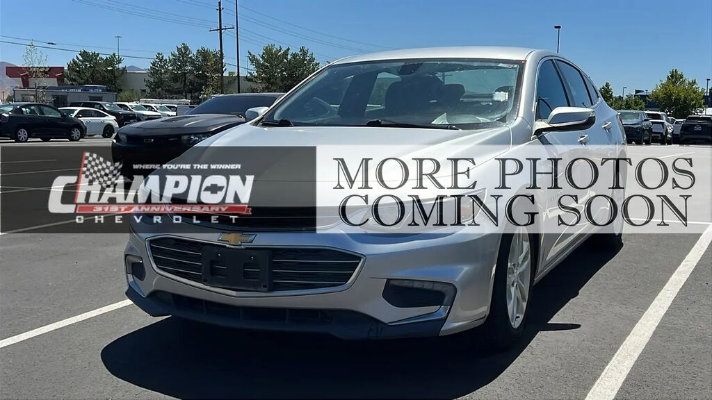2018 Chevrolet Malibu LT — photo 1 of 3