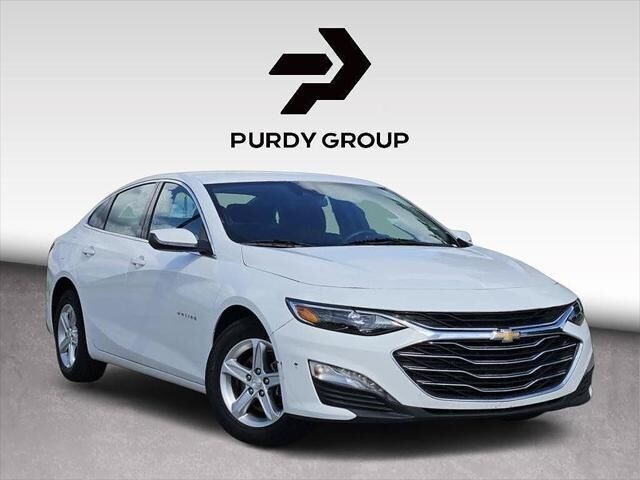 2024 Chevrolet Malibu LT — photo 1 of 1