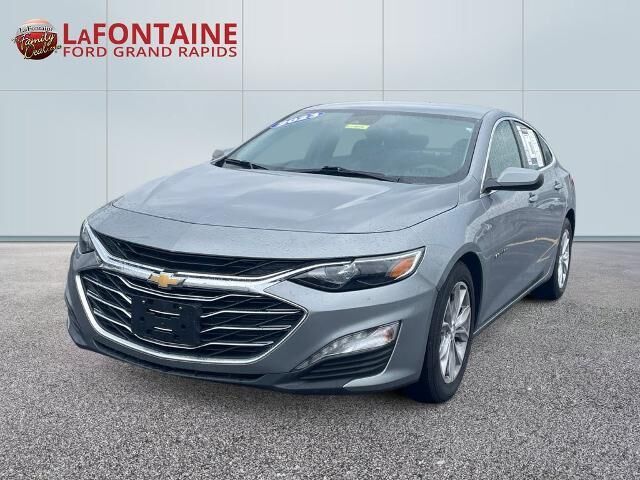 2023 Chevrolet Malibu LT — photo 1 of 13