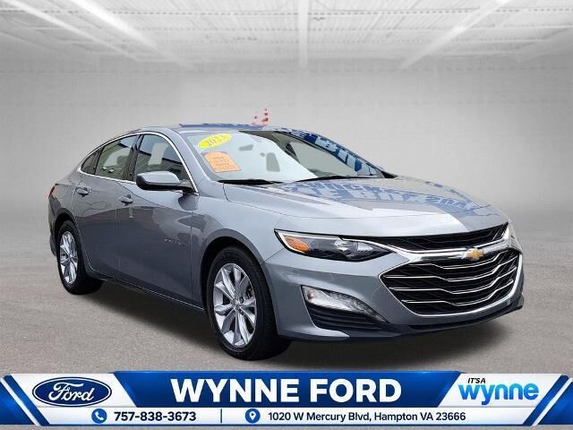 2023 Chevrolet Malibu LT — photo 1 of 13