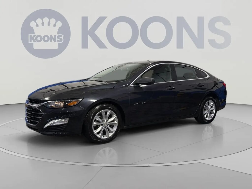 2023 Chevrolet Malibu LT — photo 1 of 13