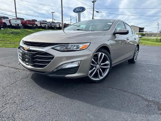 2024 Chevrolet Malibu LT — photo 1 of 13