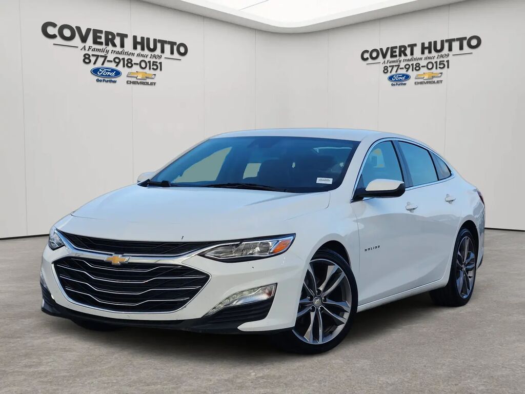 2024 Chevrolet Malibu LT — photo 1 of 16