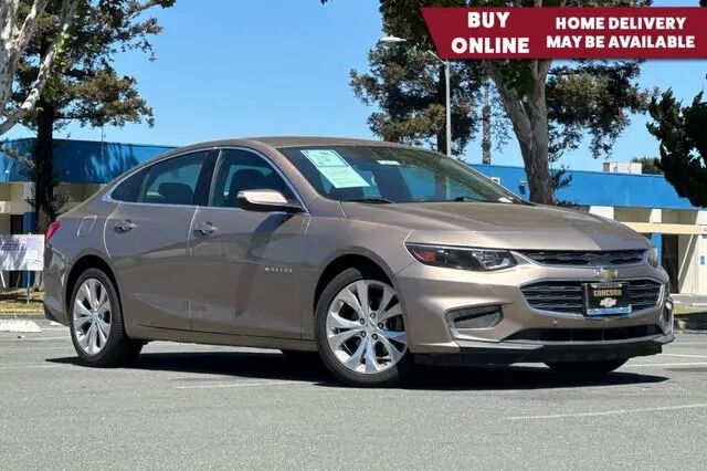 2018 Chevrolet Malibu Premier — photo 1 of 13