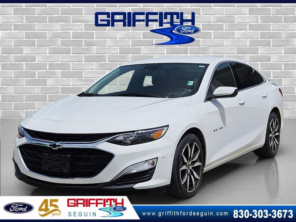 2024 Chevrolet Malibu RS — photo 1 of 2