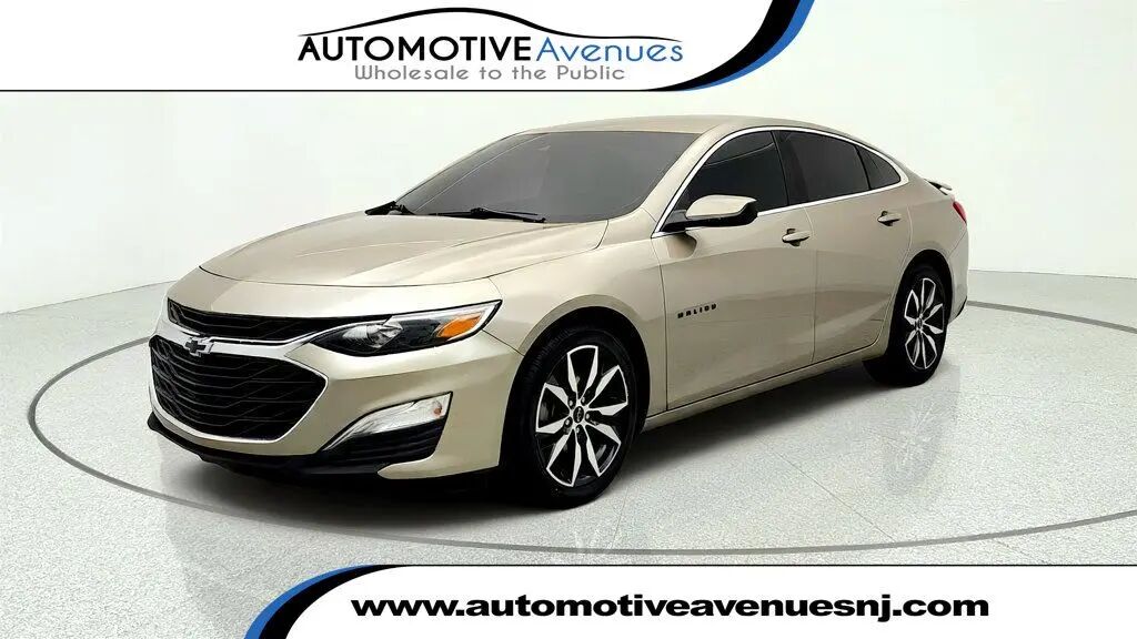 2024 Chevrolet Malibu RS — photo 1 of 13