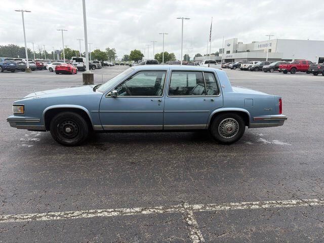 1988 Cadillac DeVille Base