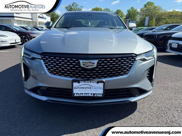 2023 Cadillac CT4 Luxury