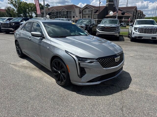 2025 Cadillac CT4