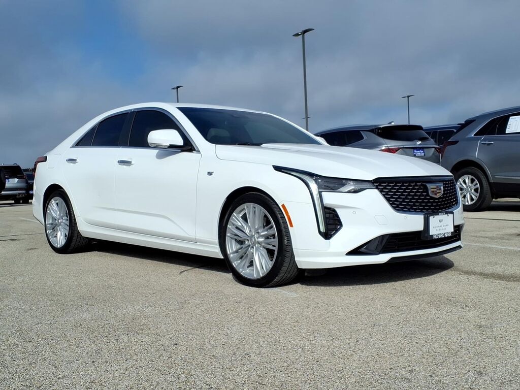 2025 Cadillac CT4 — photo 1 of 7