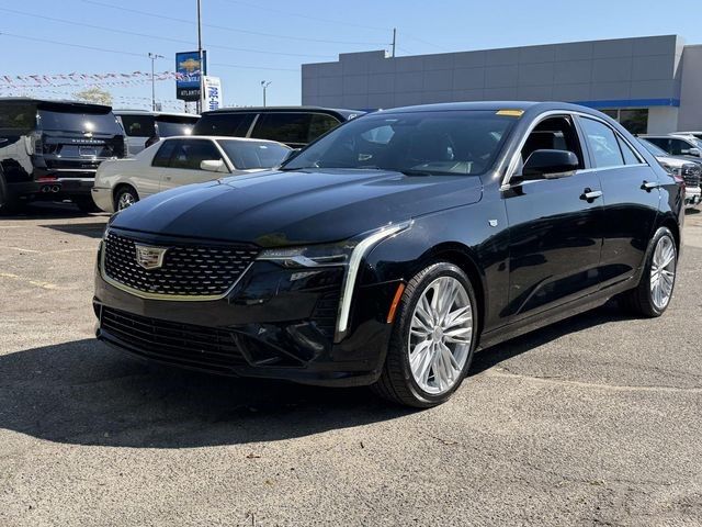 2024 Cadillac CT4