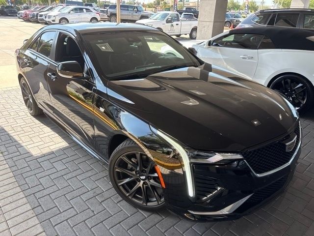2025 Cadillac CT4