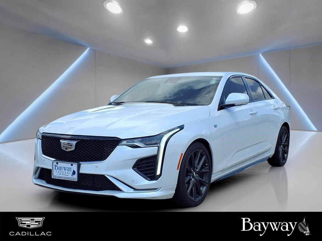 2023 Cadillac CT4 — photo 1 of 1