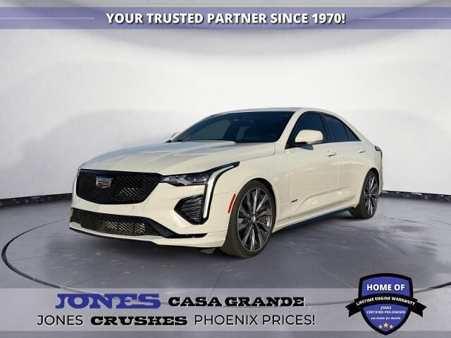2022 Cadillac CT4-V Base — photo 1 of 13