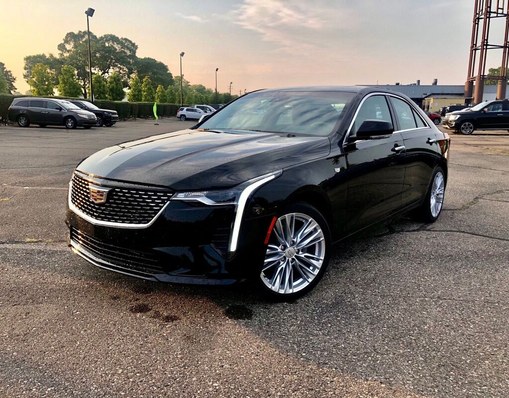 2023 Cadillac CT4 — photo 1 of 1