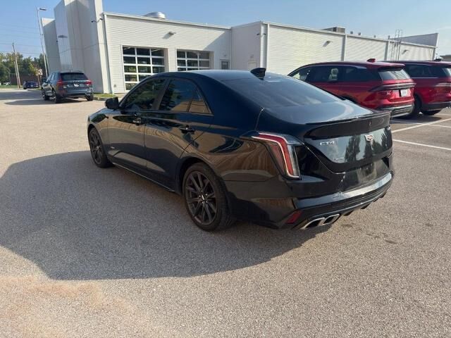 2022 Cadillac CT4-V Base