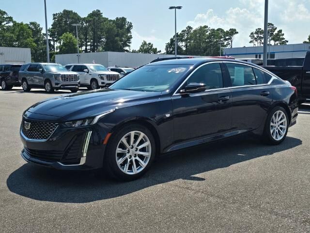 2021 Cadillac CT5 Luxury — photo 1 of 13