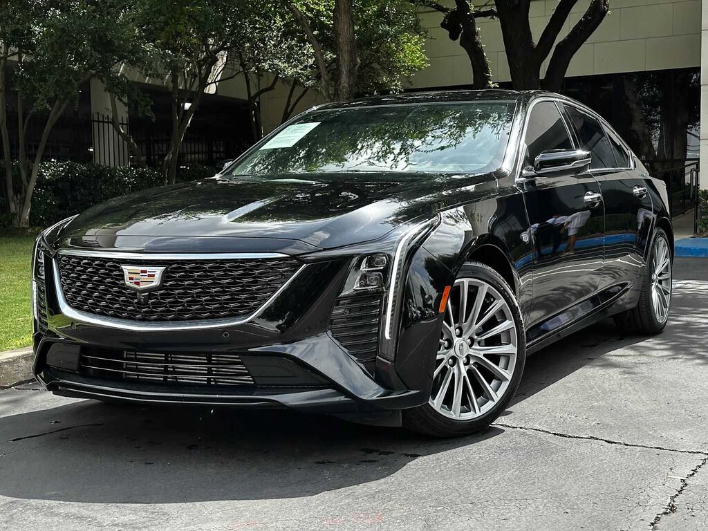 2025 Cadillac CT5 — photo 1 of 7