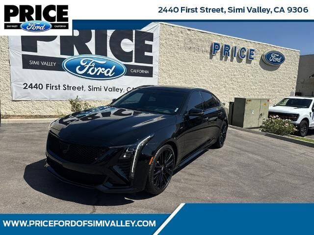 2026 Cadillac CT5-V Base — photo 1 of 13