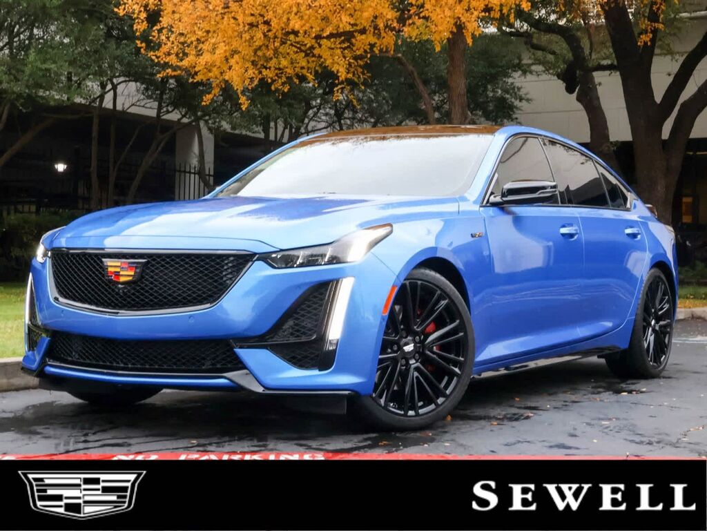 2024 Cadillac CT5-V — photo 1 of 1
