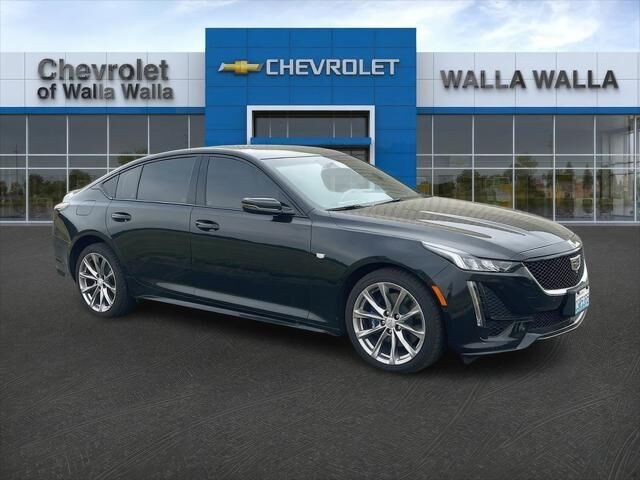 2022 Cadillac CT5 Sport