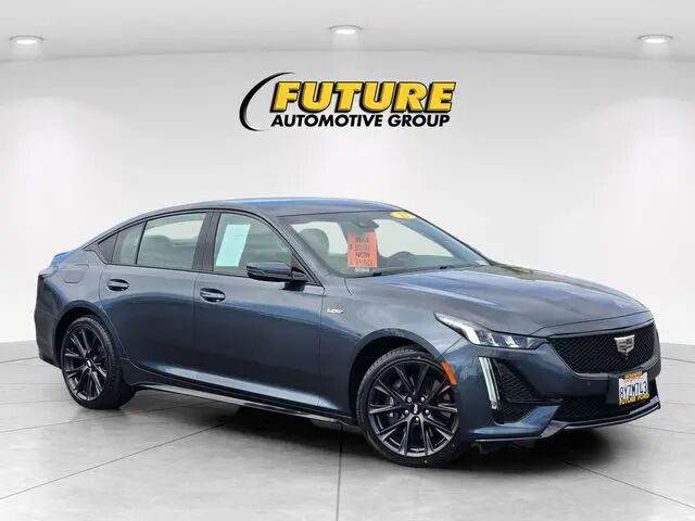 2021 Cadillac CT5-V Base — photo 1 of 13