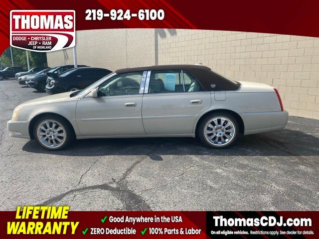 2010 Cadillac DTS Base