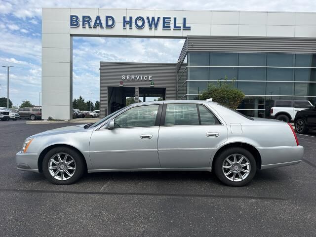 2010 Cadillac DTS Luxury Collection