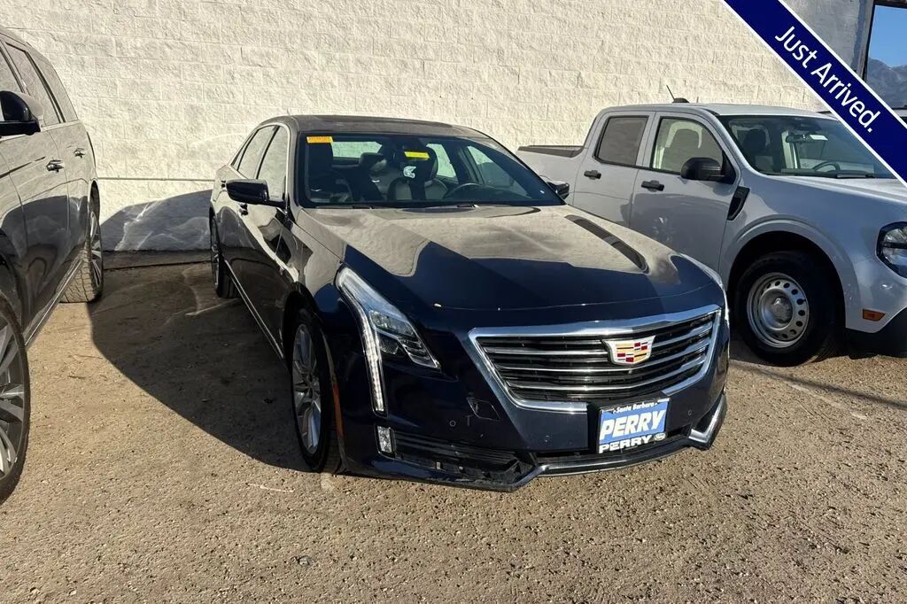2016 Cadillac CT6 3.6L Luxury — photo 1 of 3