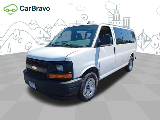 2017 Chevrolet Express Passenger LS