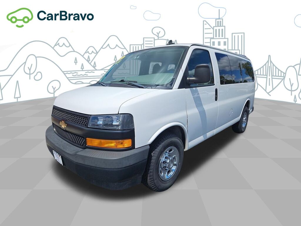 2019 Chevrolet Express Passenger LS — photo 1 of 6