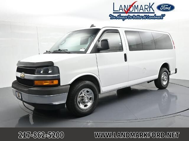 2018 Chevrolet Express LT 3500 — photo 1 of 2