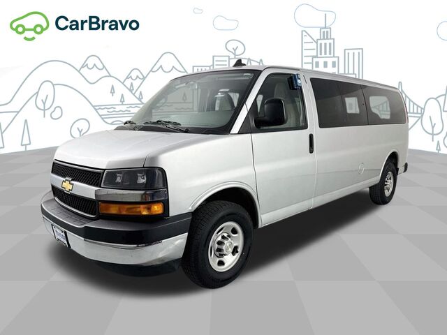 2023 Chevrolet Express Passenger 1LS