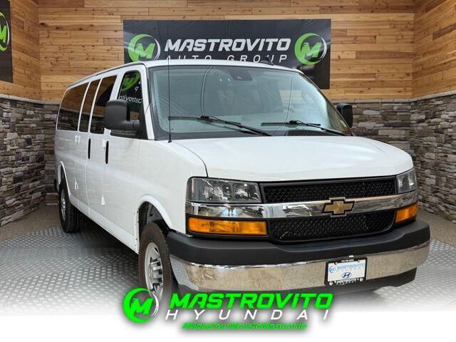 2025 Chevrolet Express LT 3500