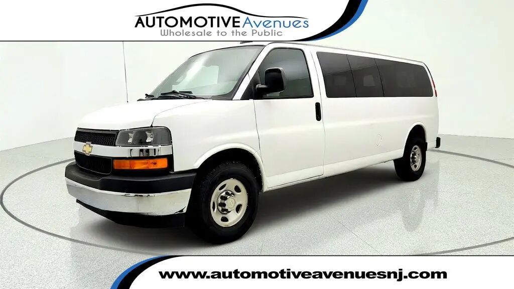 2019 Chevrolet Express LT 3500 — photo 1 of 13