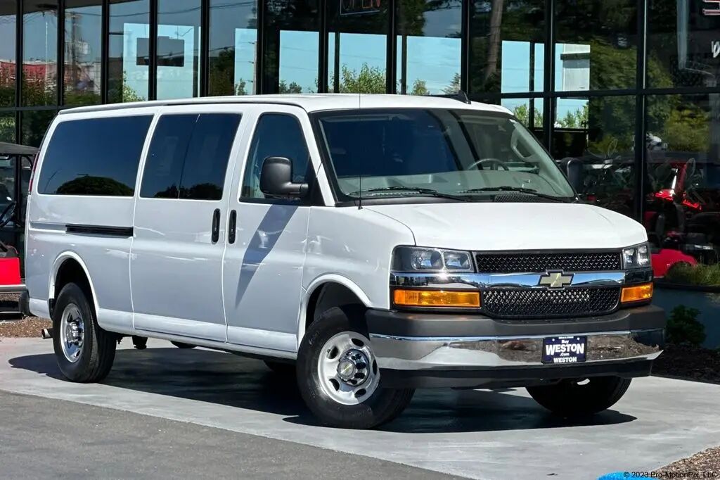2024 Chevrolet Express LT 3500