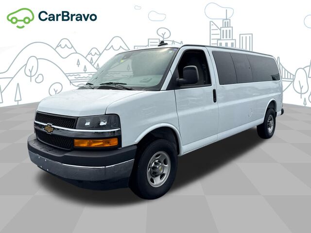 2025 Chevrolet Express Passenger 1LT